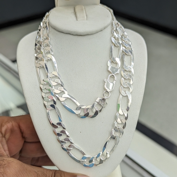 925 Sterling Silver Figaro Chain 10mm 24 inches - Picture 5 of 12